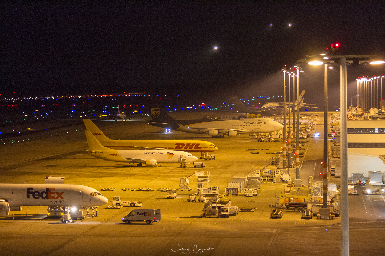 West Atlantic / Boeing 737-406(SF) / G-JMCX / CGN / EDDK