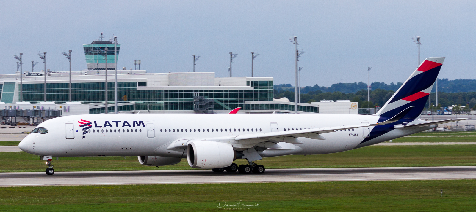 LATAM / Airbus A350-941 / A7-AMA / MUC / EDDM